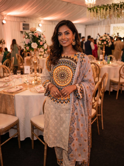 Pakistani 3-Piece Lawn Suit | Mandala Print | Buy Online in Germany & Europe