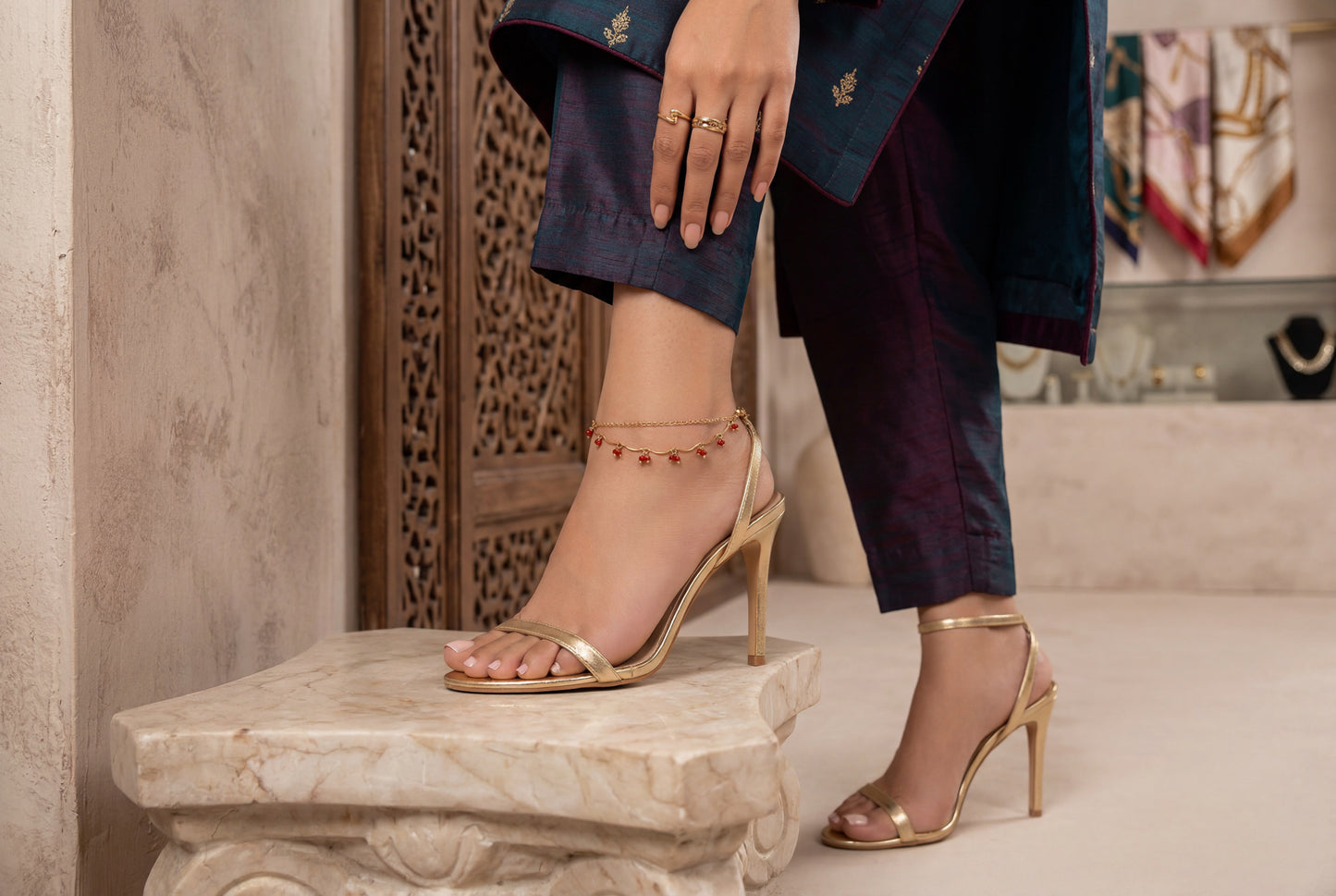 Gold & Ruby Red Crystal Payal – Dual-Strand Bead Drop Anklet | Pakistani Indian Bridal Foot Jewellery | Desi Wedding Payal Germany